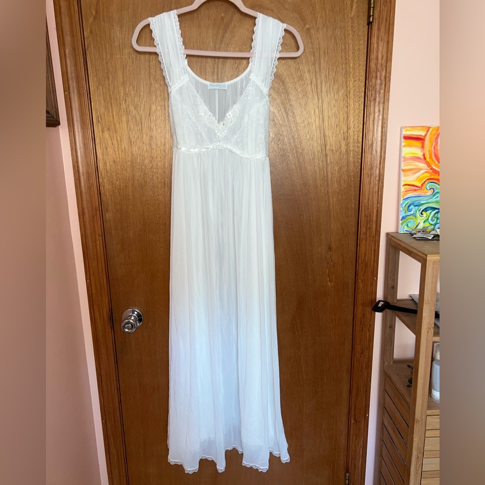 Vintage Lace trim silky white nightgown